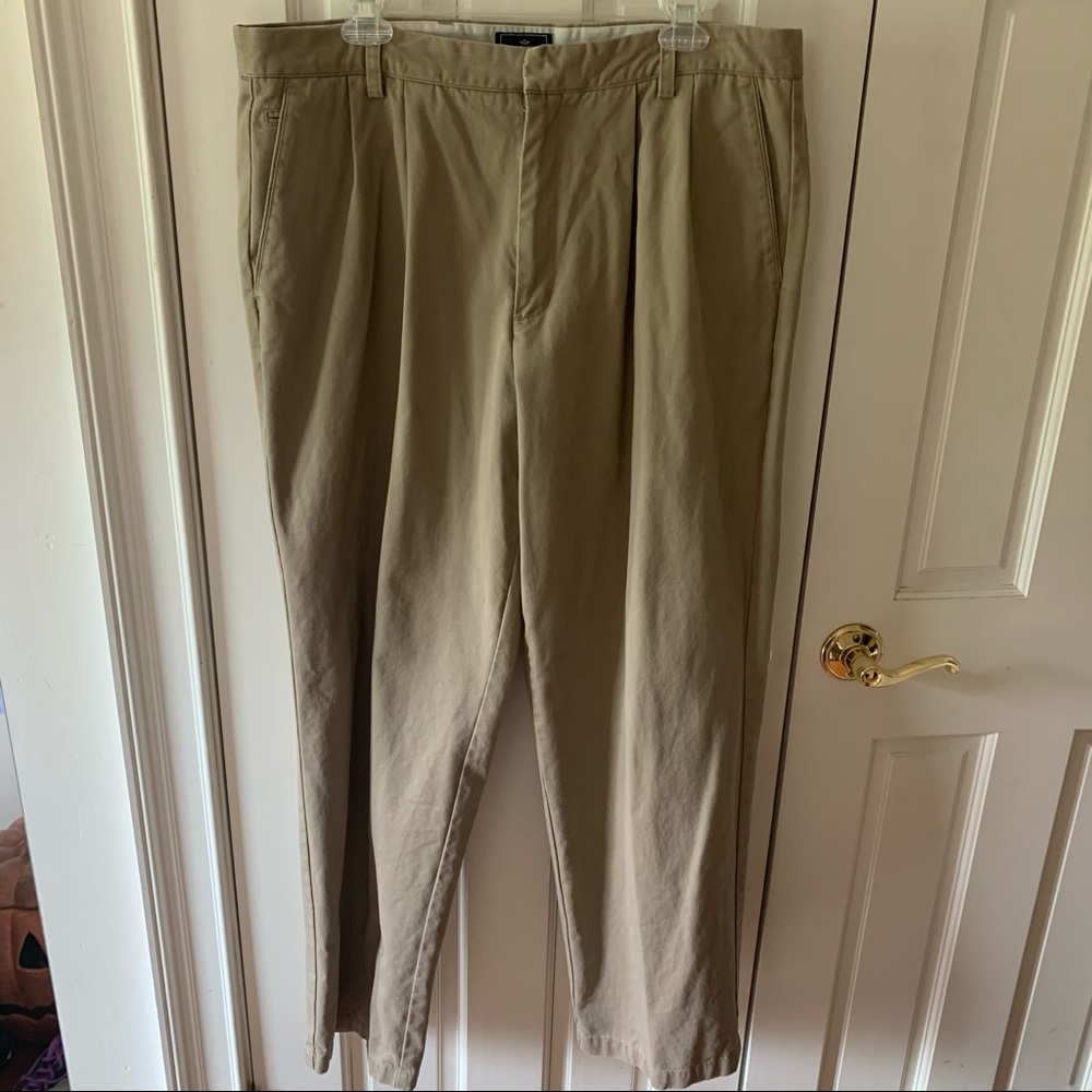 DOCKERS D4 Relaxed Fit Cotton Khakis Size 38x32
